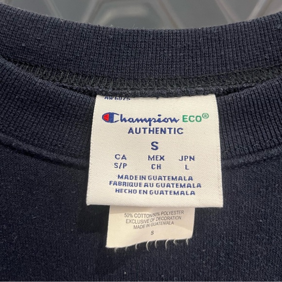 Champions Crewneck - Picture 2 of 2